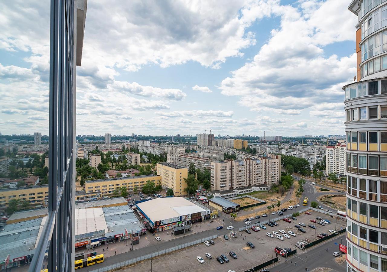 Дизайнерская квартира на Оболони в новом доме ЖК Smart Plaza Obolon Київ Екстер'єр фото